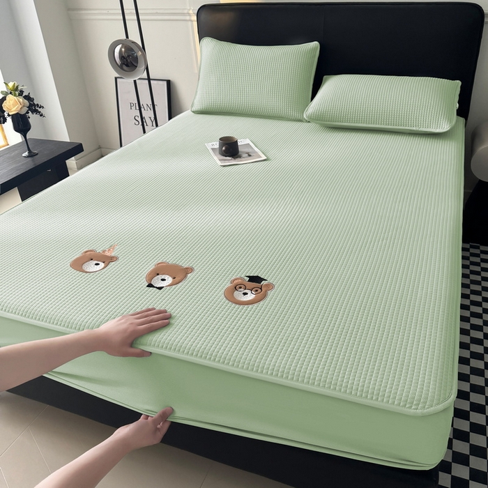 91家纺网 家纺一手货源 找家纺 （总）爱思凯家纺 2025新款【陪伴系列】PE真豆豆 床笠款凉席  场景二