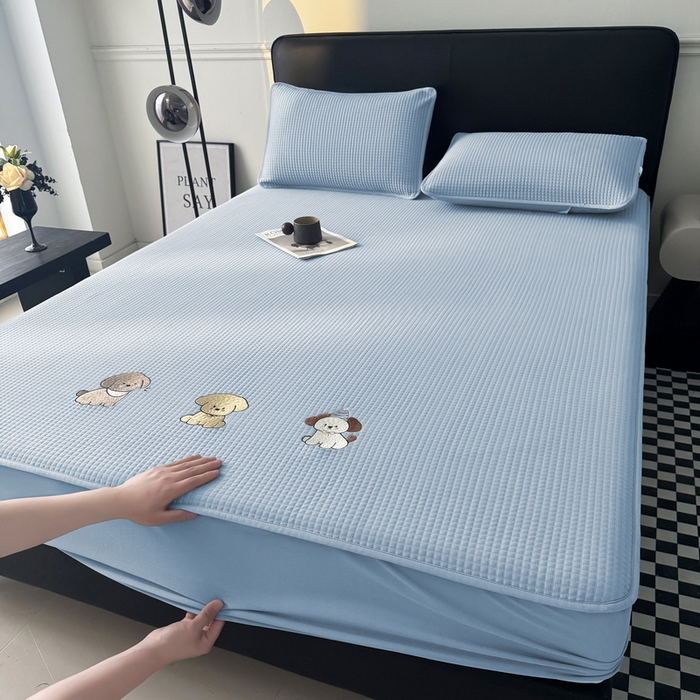 91家纺网 家纺一手货源 找家纺 （总）爱思凯家纺 2025新款【陪伴系列】PE真豆豆 床笠款凉席  场景二