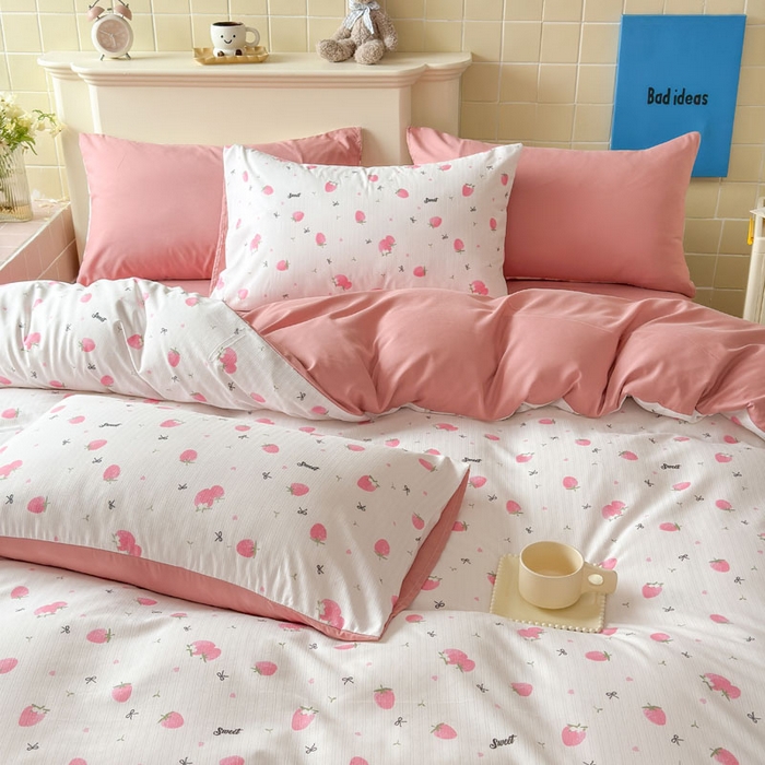 91家纺网 家纺一手货源 找家纺 可可家纺 2025新款亲肤有氧提花小竺棉四件套 草莓物语