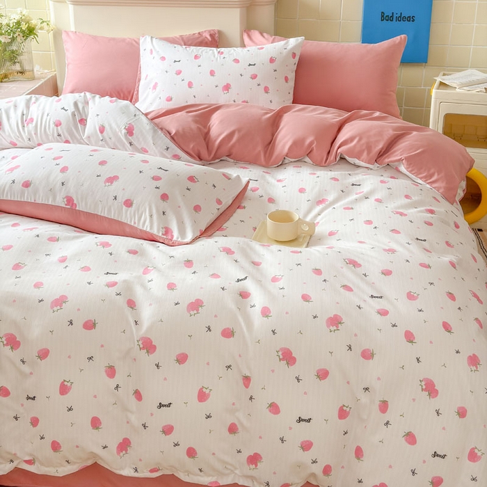 91家纺网 家纺一手货源 找家纺 可可家纺 2025新款亲肤有氧提花小竺棉四件套 草莓物语