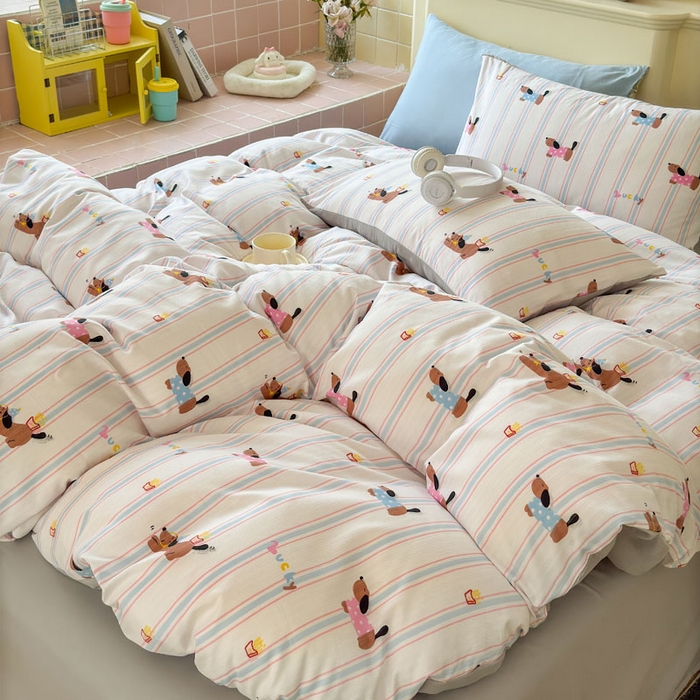 91家纺网 家纺一手货源 找家纺 可可家纺 2025新款亲肤有氧提花小竺棉四件套 条纹腊肠狗