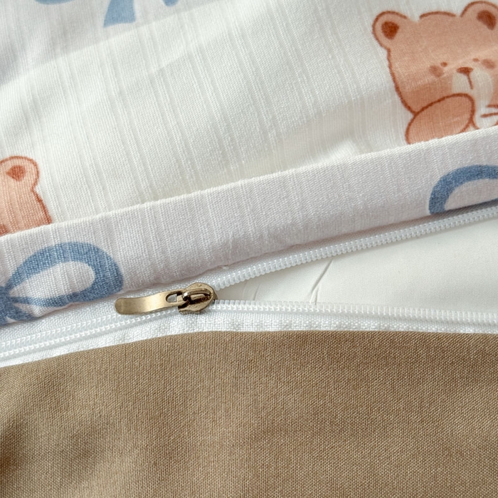 91家纺网 家纺一手货源 找家纺 可可家纺 2025新款亲肤有氧提花小竺棉四件套 熊熊乐园