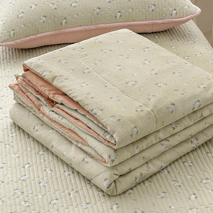 91家纺网 家纺一手货源 找家纺 云玲时尚 2025新款云感双层纱床盖夏被四件套 茶野