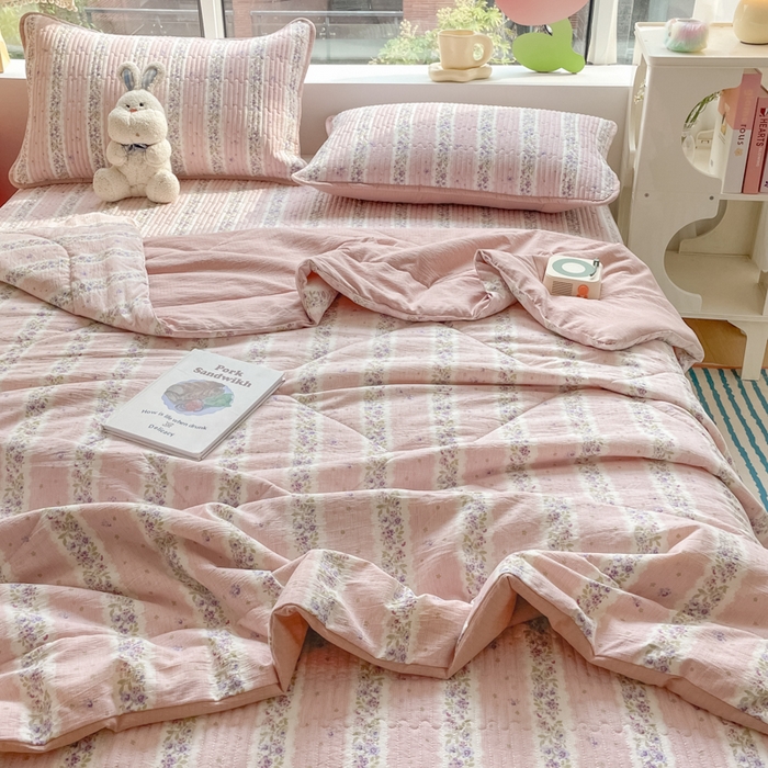 91家纺网 家纺一手货源 找家纺 云玲时尚 2025新款云感双层纱床盖夏被四件套 赫本