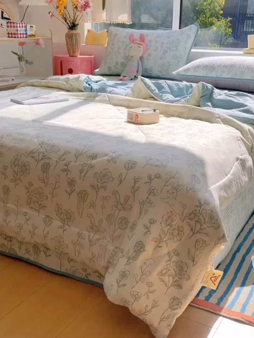 91家纺网 家纺一手货源 找家纺 云玲时尚 2025新款云感双层纱床盖夏被四件套 花开漫漫