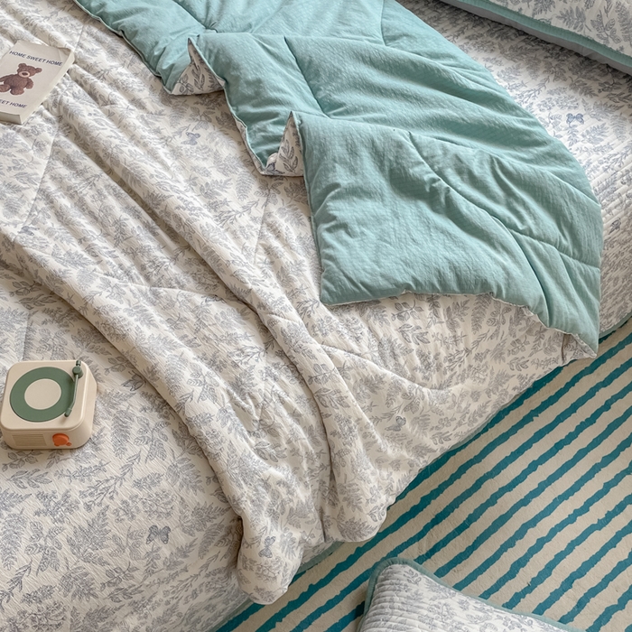 91家纺网 家纺一手货源 找家纺 云玲时尚 2025新款云感双层纱床盖夏被四件套 莫尼绿