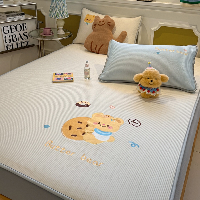 91家纺网 家纺一手货源 找家纺 （总）如一 2025春夏新款A类卡通刺绣PE中分子冰豆豆凉感软席凉席席子