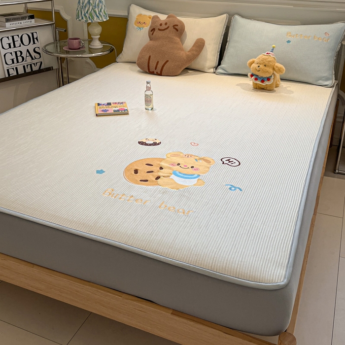 91家纺网 家纺一手货源 找家纺 （总）如一 2025春夏新款A类卡通刺绣PE中分子冰豆豆凉感软席凉席席子