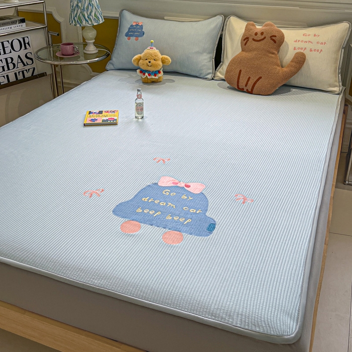 91家纺网 家纺一手货源 找家纺 （总）如一 2025春夏新款A类卡通刺绣PE中分子冰豆豆凉感软席凉席席子