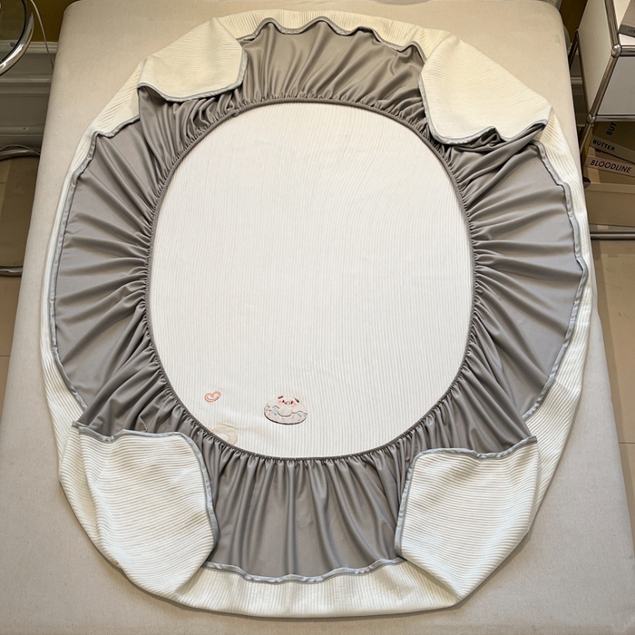 91家纺网 家纺一手货源 找家纺 如一 2025春夏新款A类卡通刺绣PE中分子冰豆豆凉感软席凉席席子 床笠款-黄油小熊