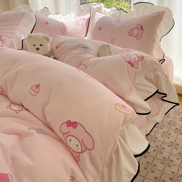 91家纺网 家纺一手货源 找家纺 桃心家居 2025新款A类云柔水洗棉花边四件套 水洗棉花边-黑色甜品兔兔