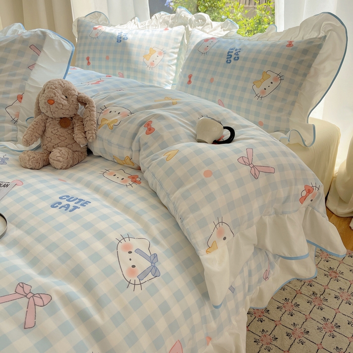 91家纺网 家纺一手货源 找家纺 桃心家居 2025新款A类云柔水洗棉花边四件套 水洗棉花边-蓝色兰格猫咪