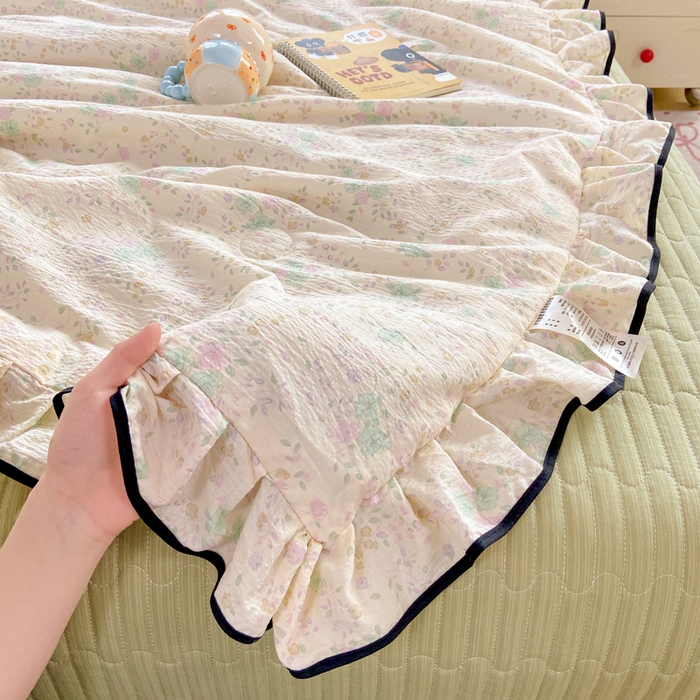 91家纺网 家纺一手货源 找家纺 大麦家纺 2025年新款云感棉双层纱花边床盖夏被夏凉被空调被四件套 薄荷微凉