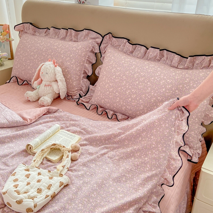 91家纺网 家纺一手货源 找家纺 大麦家纺 2025年新款云感棉双层纱花边床盖夏被夏凉被空调被四件套 繁花