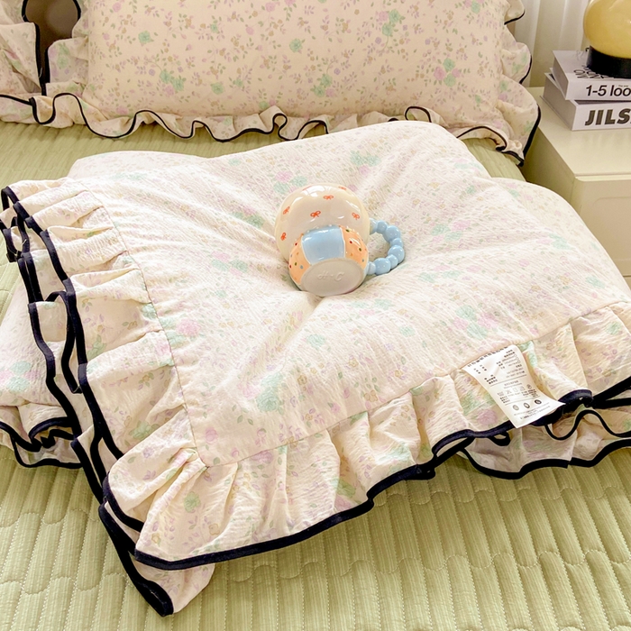 91家纺网 家纺一手货源 找家纺 大麦家纺 2025年新款云感棉双层纱花边床盖夏被夏凉被空调被四件套 薄荷微凉