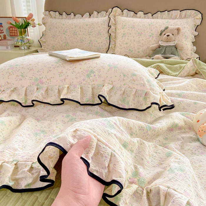 91家纺网 家纺一手货源 找家纺 大麦家纺 2025年新款云感棉双层纱花边床盖夏被夏凉被空调被四件套 薄荷微凉