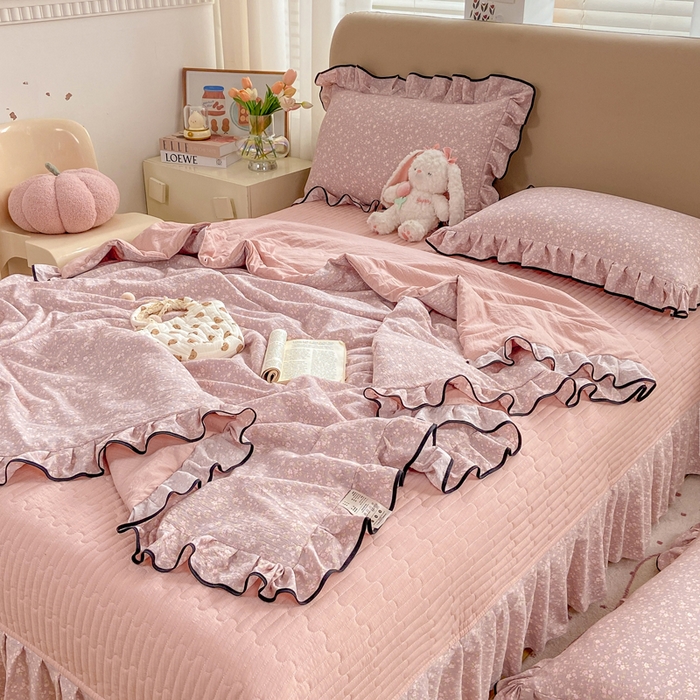 91家纺网 家纺一手货源 找家纺 大麦家纺 2025年新款云感棉双层纱花边床盖夏被夏凉被空调被四件套 繁花