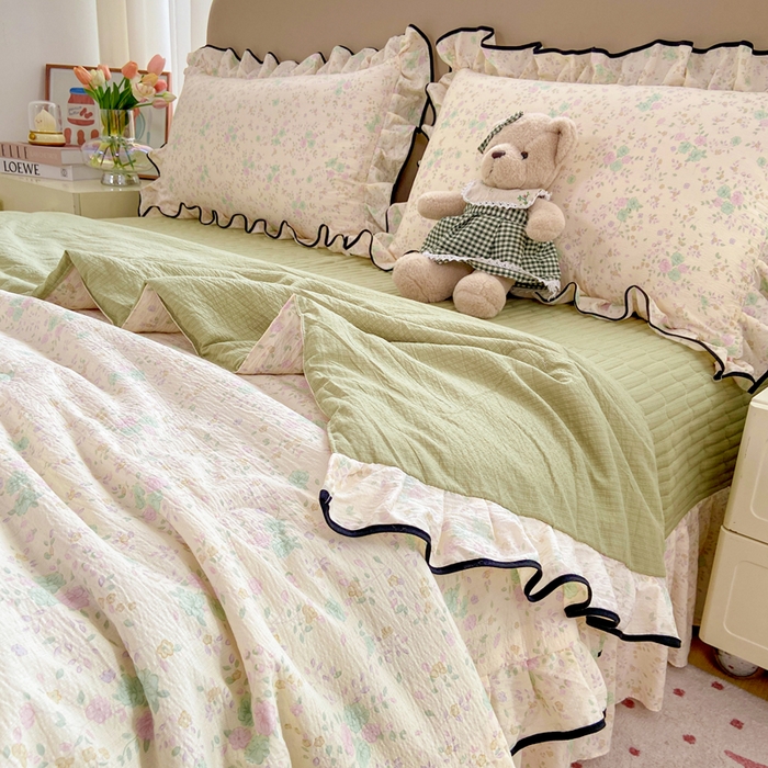 91家纺网 家纺一手货源 找家纺 大麦家纺 2025年新款云感棉双层纱花边床盖夏被夏凉被空调被四件套 薄荷微凉