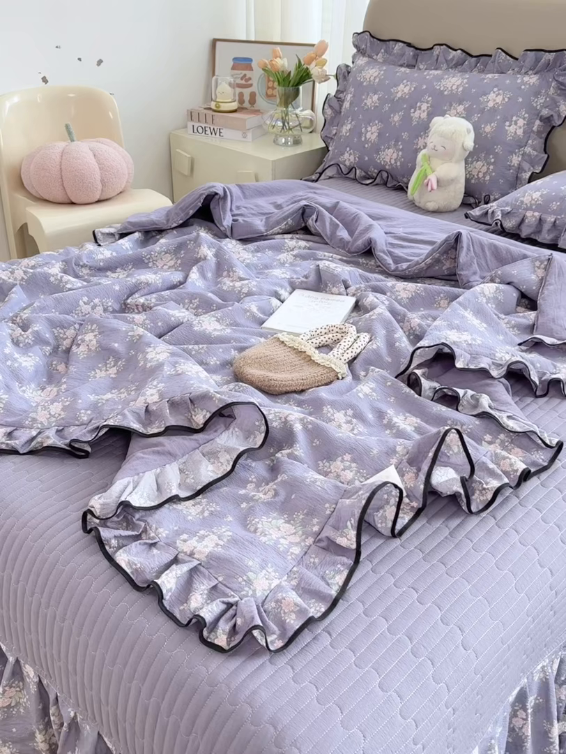 91家纺网 家纺一手货源 找家纺 大麦家纺 2025年新款云感棉双层纱花边床盖夏被夏凉被空调被四件套 豆蔻