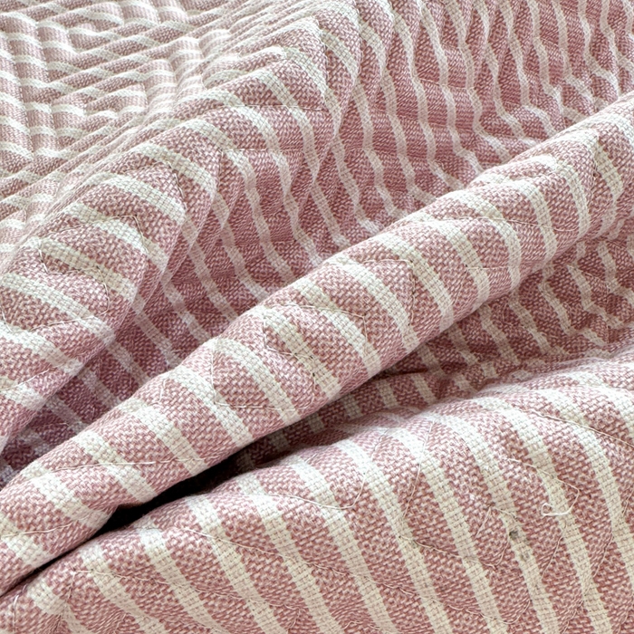 91家纺网 家纺一手货源 找家纺 简宜家居（朝初家纺） 2025春夏新款全棉纯棉老粗布床单绗缝凉席席子 床褥 薄垫子 一席多用 条纹-粉桃