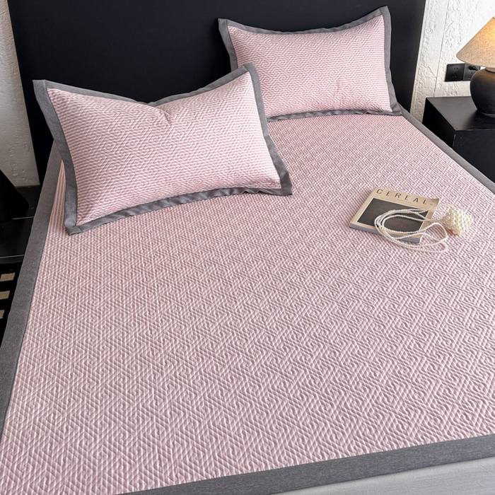 91家纺网 家纺一手货源 找家纺 简宜家居（朝初家纺） 2025春夏新款全棉纯棉老粗布床单绗缝凉席席子 床褥 薄垫子 一席多用 条纹-粉桃