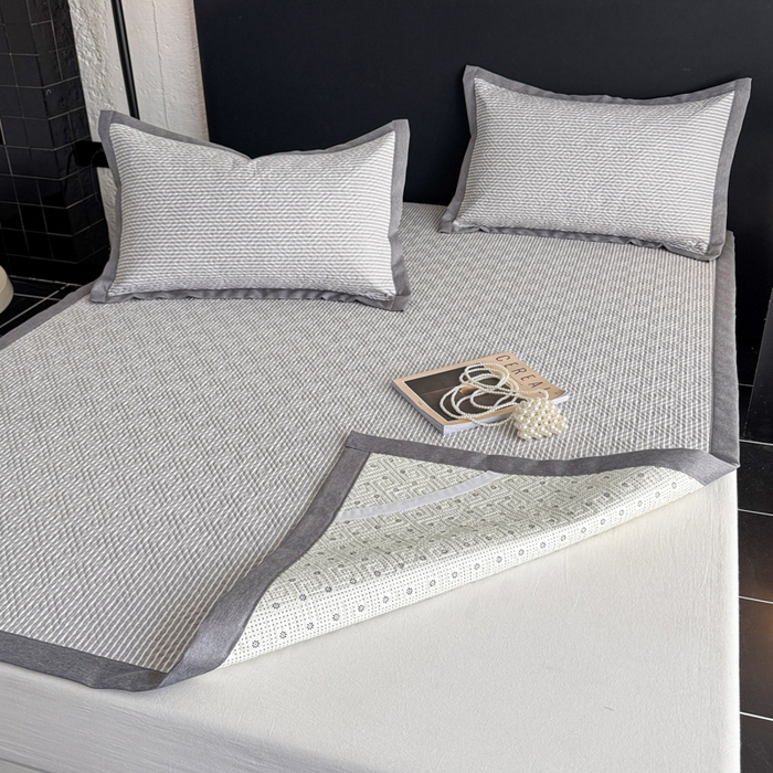 91家纺网 家纺一手货源 找家纺 简宜家居（朝初家纺） 2025春夏新款全棉纯棉老粗布床单绗缝凉席席子 床褥 薄垫子 一席多用 条纹-灰