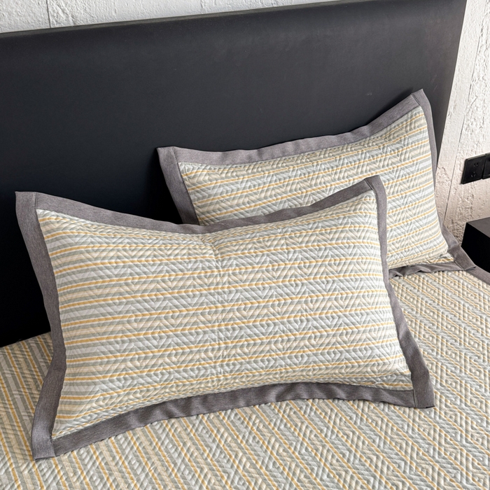 91家纺网 家纺一手货源 找家纺 简宜家居（朝初家纺） 2025春夏新款全棉纯棉老粗布床单绗缝凉席席子 床褥 薄垫子 一席多用 条纹-悠韵