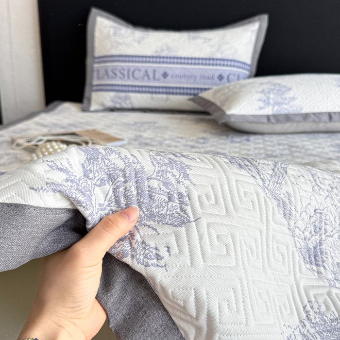 91家纺网 家纺一手货源 找家纺 （总）简宜家居（朝初家纺） 2025春夏新款全棉纯棉老粗布床单绗缝凉席席子 床褥 薄垫子 一席多用