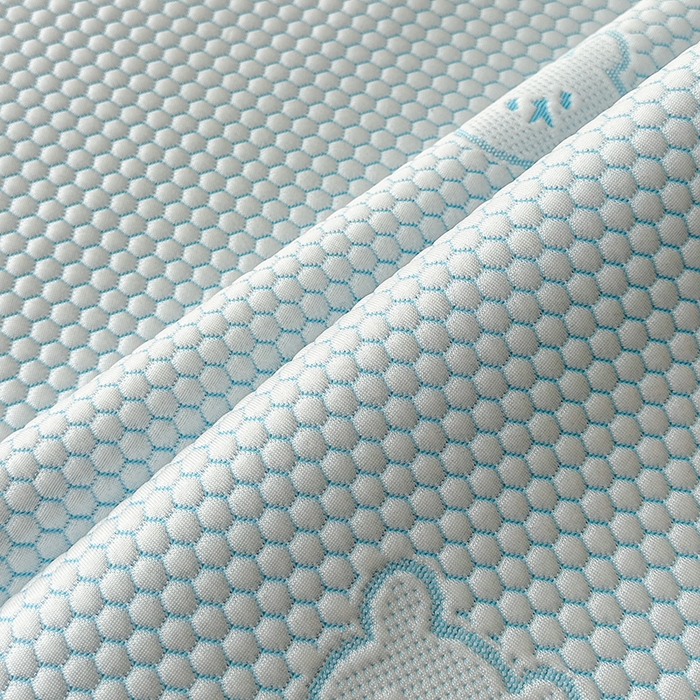 91家纺网 家纺一手货源 找家纺 爱洛家纺 2025春夏新款A类冰丝豆豆凉席席子-床垫款 小熊·浅天蓝