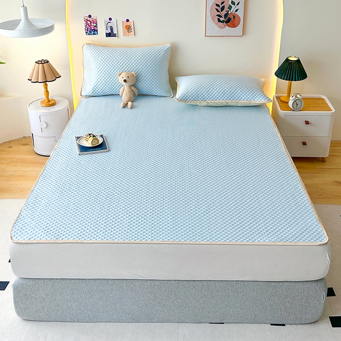 91家纺网 家纺一手货源 找家纺 爱洛家纺 2025春夏新款A类冰丝豆豆凉席席子-床垫款 豆豆·浅天蓝