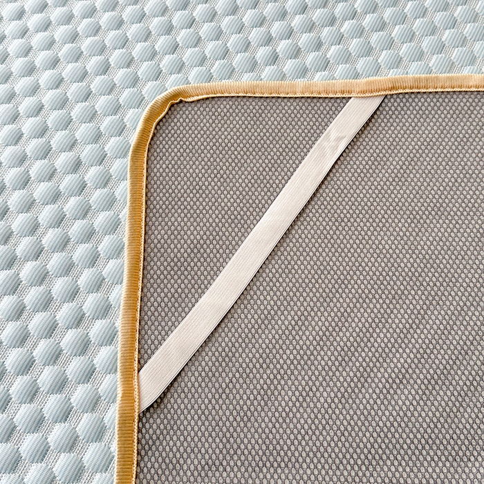 91家纺网 家纺一手货源 找家纺 爱洛家纺 2025春夏新款A类冰丝豆豆凉席席子-床垫款 豆豆·浅天蓝