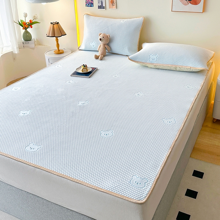 91家纺网 家纺一手货源 找家纺 （总）爱洛家纺 2025春夏新款A类冰丝豆豆凉席席子-床垫款