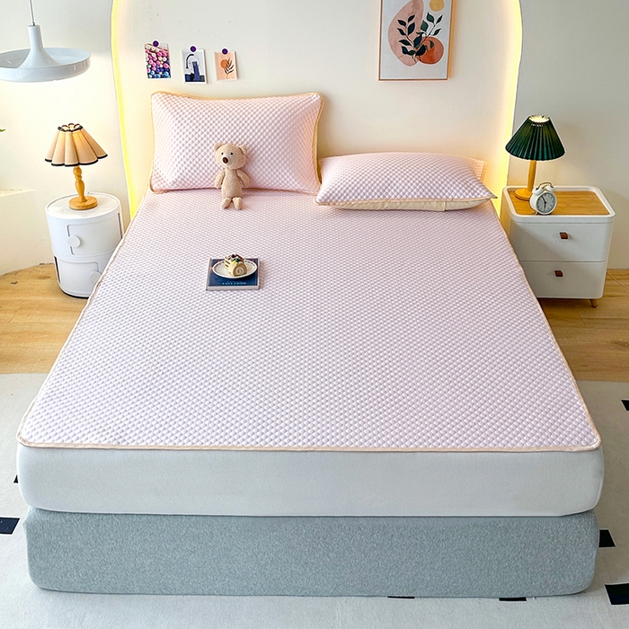 91家纺网 家纺一手货源 找家纺 爱洛家纺 2025春夏新款A类冰丝豆豆凉席席子-床垫款 豆豆·粉玉