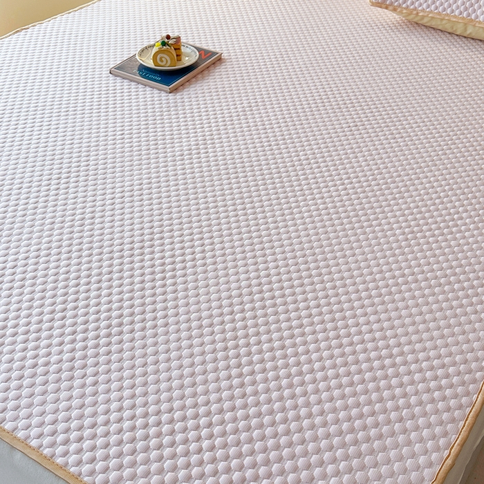 91家纺网 家纺一手货源 找家纺 爱洛家纺 2025春夏新款A类冰丝豆豆凉席席子-床垫款 豆豆·粉玉