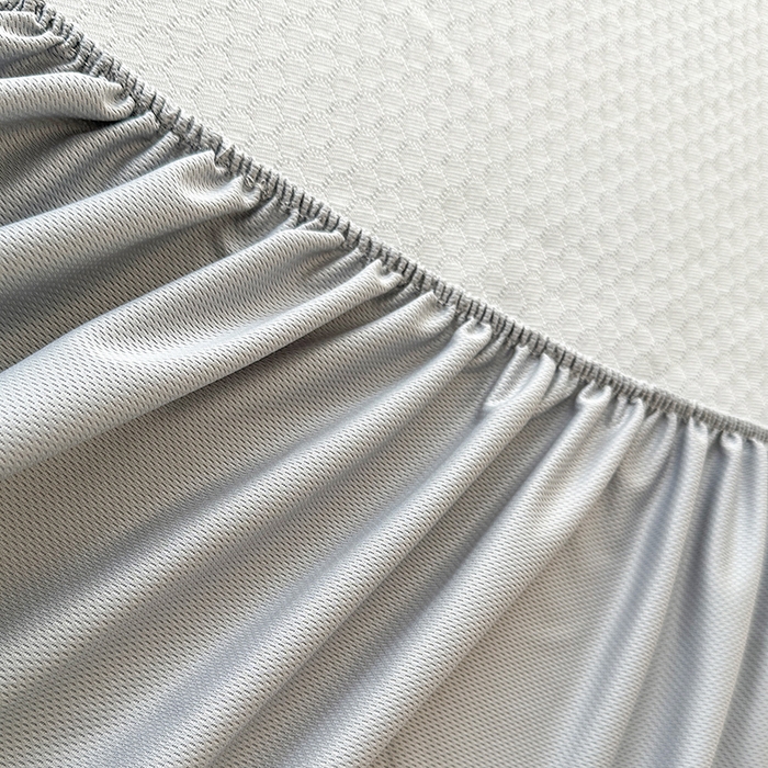 91家纺网 家纺一手货源 找家纺 爱洛家纺 2025春夏新款A类冰丝豆豆凉席席子-床笠款 床笠-浅灰小熊