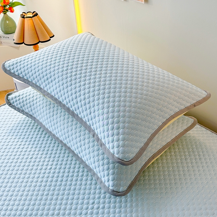 91家纺网 家纺一手货源 找家纺 爱洛家纺 2025春夏新款A类冰丝豆豆凉席席子-床笠款 床笠-浅天蓝