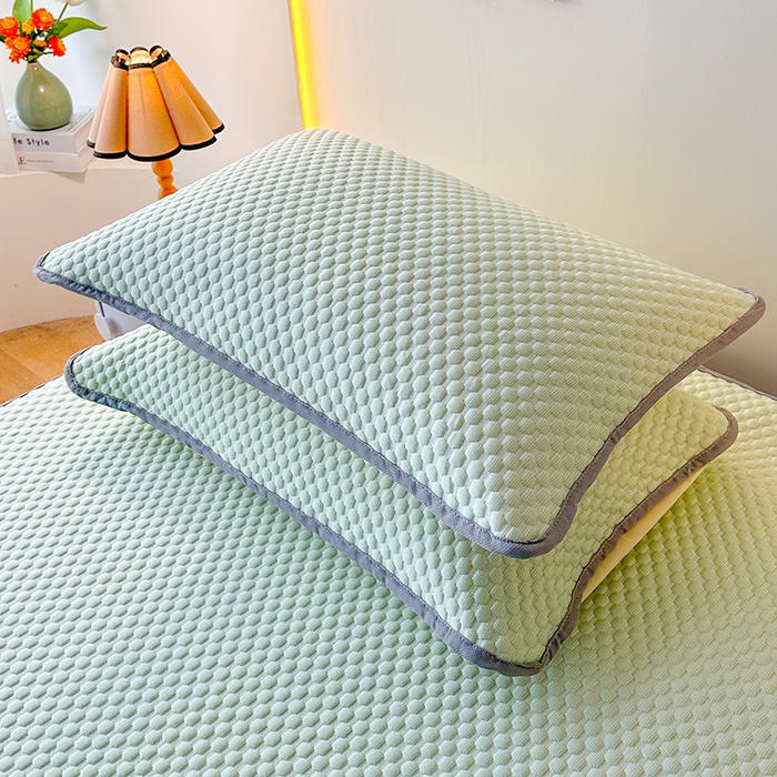 91家纺网 家纺一手货源 找家纺 爱洛家纺 2025春夏新款A类冰丝豆豆凉席席子-床笠款 床笠-水绿