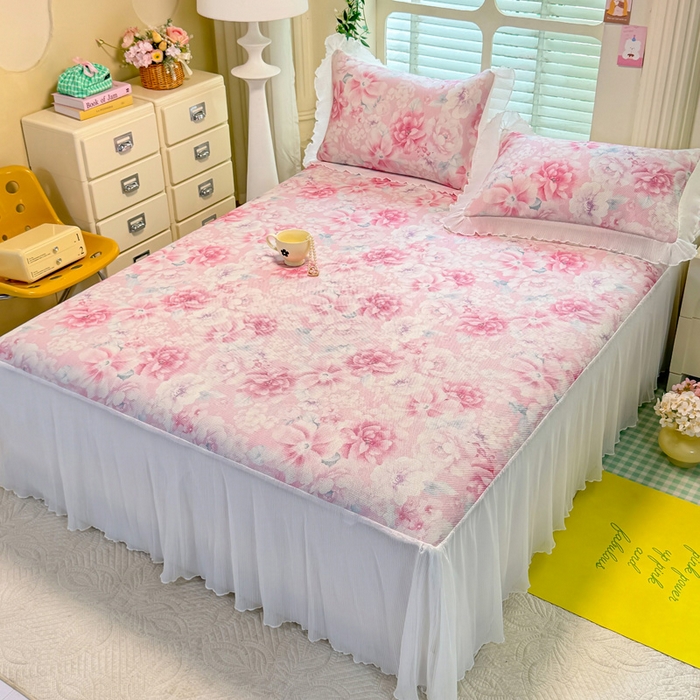 91家纺网 家纺一手货源 找家纺 逸尚阁 2025新款印花冰藤床裙凉席三件套 花团簇簇