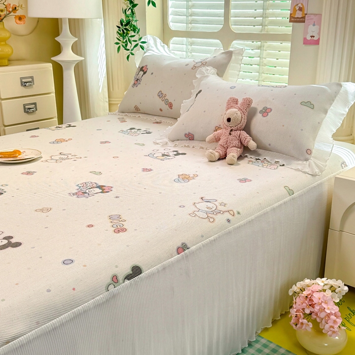 91家纺网 家纺一手货源 找家纺 逸尚阁 2025新款印花冰藤床裙凉席三件套 欢乐世界