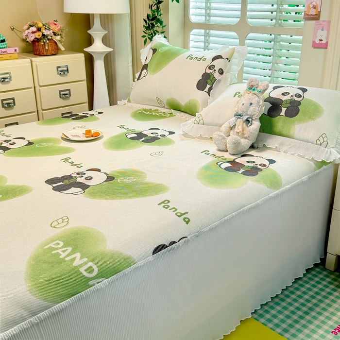 91家纺网 家纺一手货源 找家纺 逸尚阁 2025新款印花冰藤床裙凉席三件套 绿心熊猫