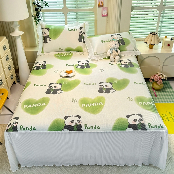 91家纺网 家纺一手货源 找家纺 逸尚阁 2025新款印花冰藤床裙凉席三件套 绿心熊猫