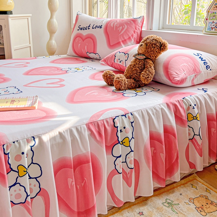 91家纺网 家纺一手货源 找家纺 极梦家纺 2025新款磨毛印花床裙三件套（支持定制） （总链接二） 粉心熊