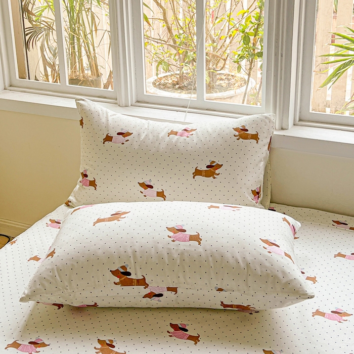 91家纺网 家纺一手货源 找家纺 极梦家纺 2025新款磨毛印花床裙三件套（支持定制） （总链接二） 香肠狗