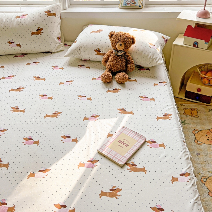 91家纺网 家纺一手货源 找家纺 极梦家纺 2025新款磨毛印花床裙三件套（支持定制） （总链接二） 香肠狗