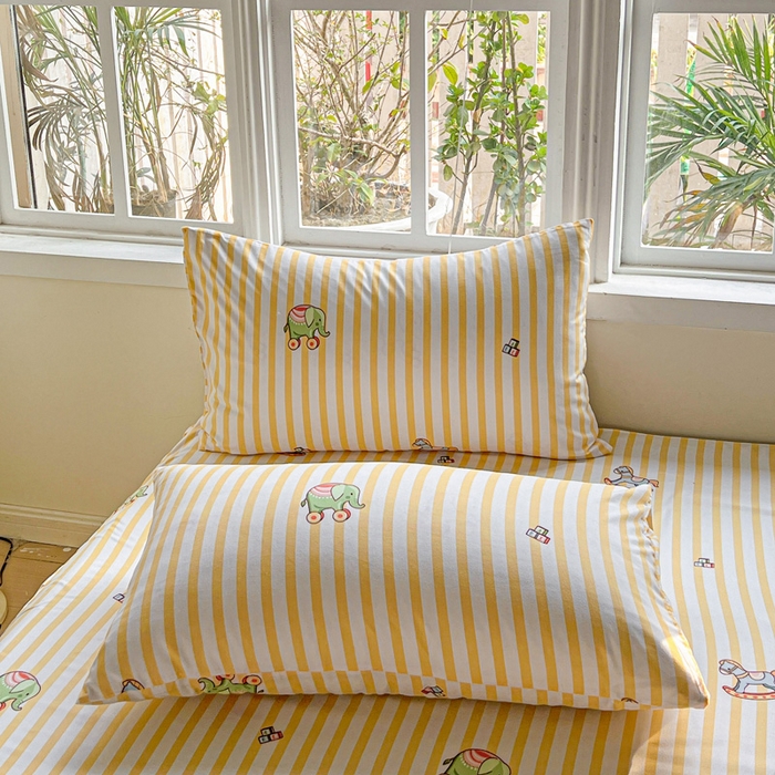 91家纺网 家纺一手货源 找家纺 极梦家纺 2025新款磨毛印花床裙三件套（支持定制） （总链接二） 黄条小象