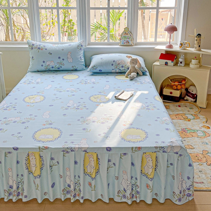 91家纺网 家纺一手货源 找家纺 极梦家纺 2025新款磨毛印花床裙三件套（支持定制） （总链接二） 蓝白兔