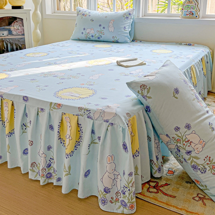 91家纺网 家纺一手货源 找家纺 极梦家纺 2025新款磨毛印花床裙三件套（支持定制） （总链接二） 蓝白兔