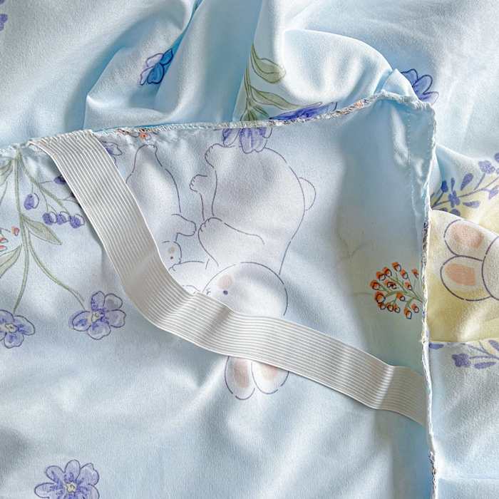 91家纺网 家纺一手货源 找家纺 极梦家纺 2025新款磨毛印花床裙三件套（支持定制） （总链接二） 蓝白兔