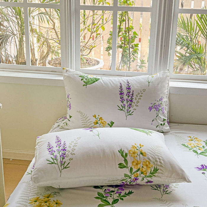 91家纺网 家纺一手货源 找家纺 极梦家纺 2025新款磨毛印花床裙三件套（支持定制） （总链接二） 花季如梦