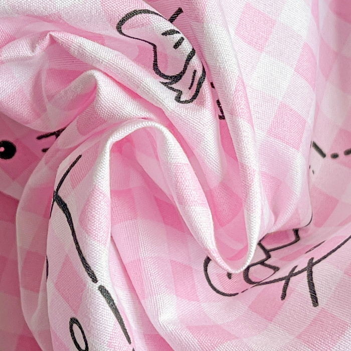 91家纺网 家纺一手货源 找家纺 极梦家纺 2025新款磨毛印花床裙三件套（支持定制） （总链接二） 线条kt猫粉